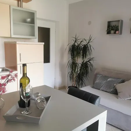 Apartment Kameni Cvit A2 Supetar